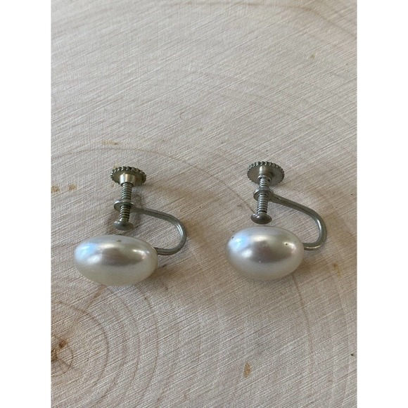 Vintage Small faux pearl Silver Button Clip On Earrings Screw Back Japan - Picture 4 of 9
